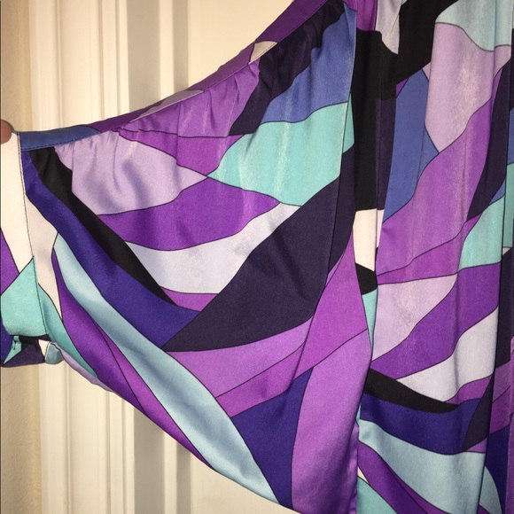 Top - Picture 3 of 3